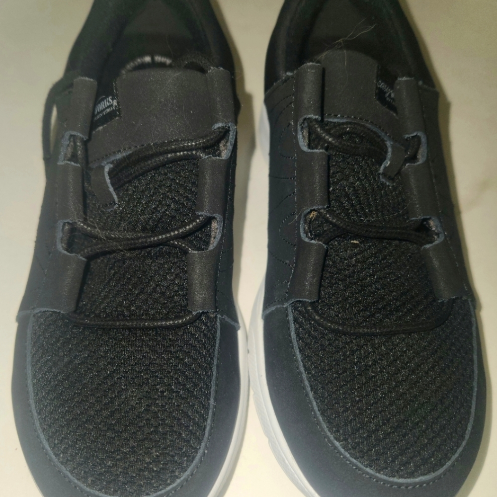 Easy Works kids sneakers